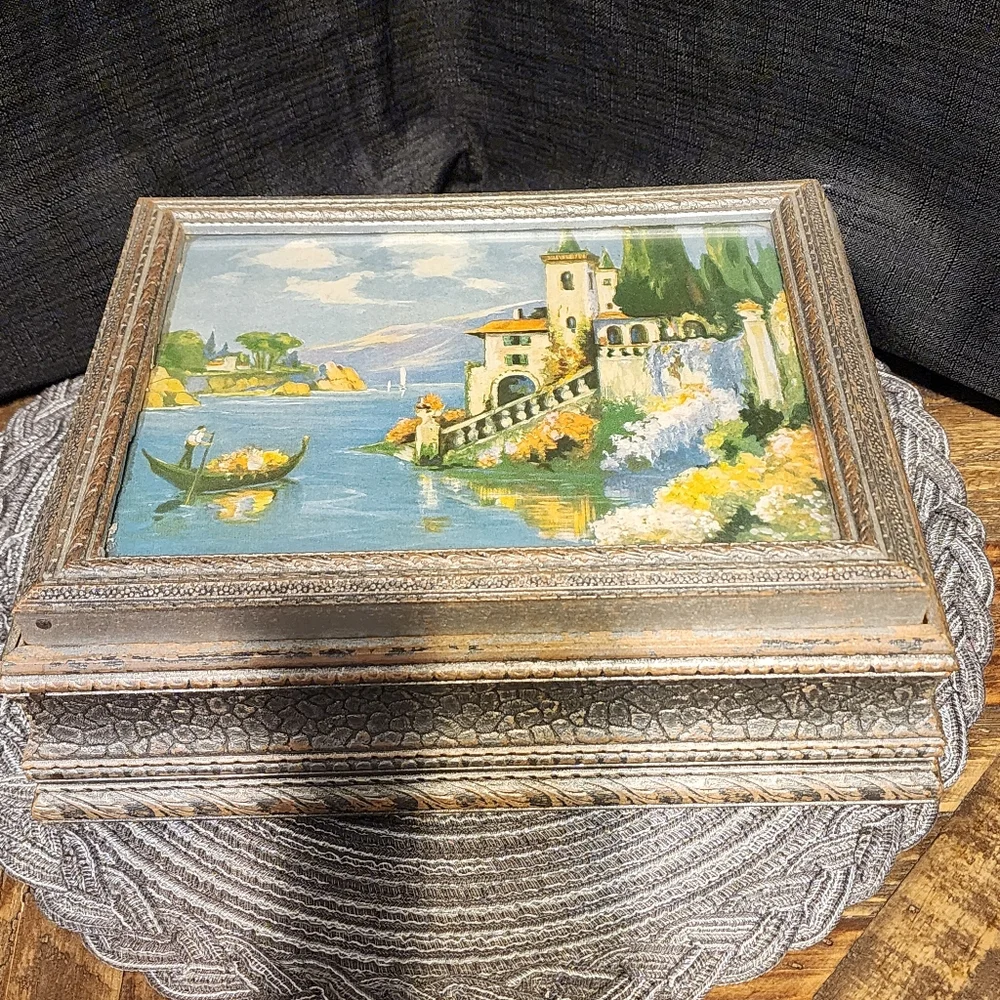 Vintage Jewelry Box with Picture Print
